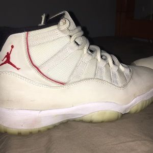 Retro 11s platinum tint size 8.5